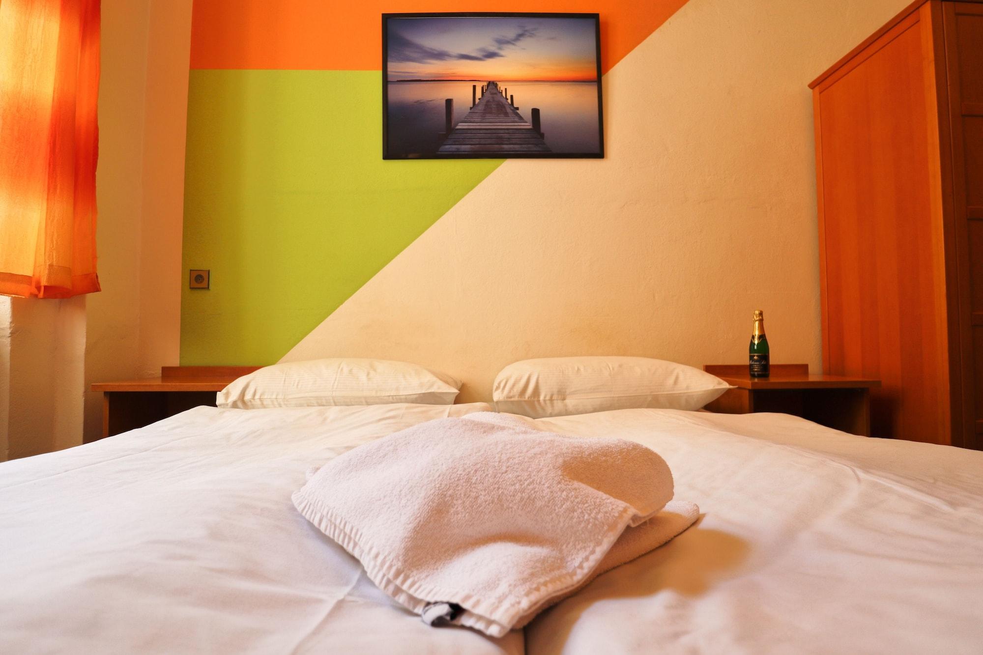A Plus Hostel - Centrum Prag Dış mekan fotoğraf