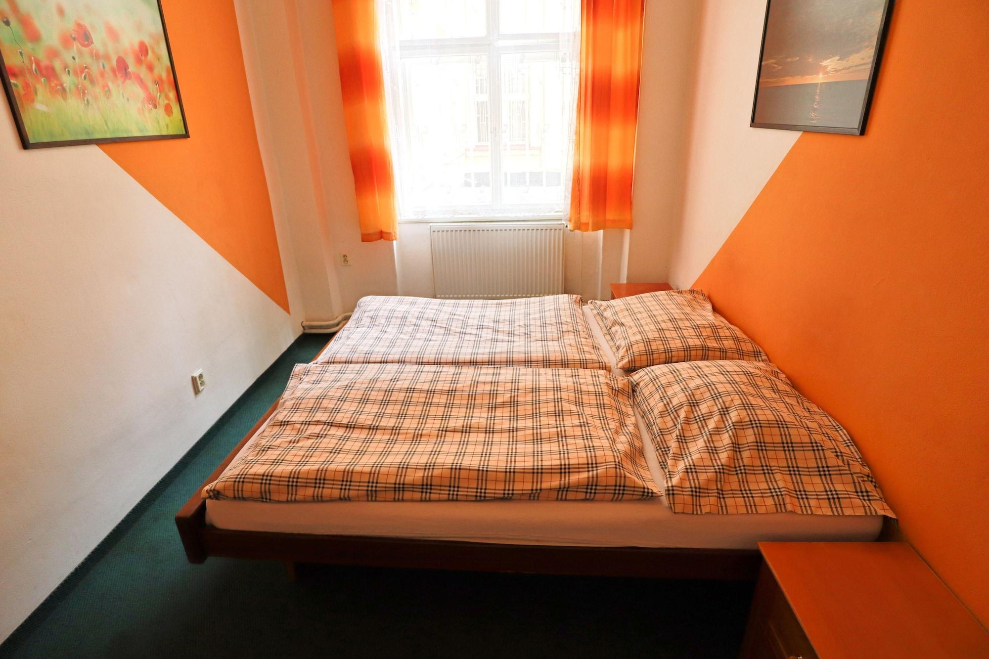 A Plus Hostel - Centrum Prag Dış mekan fotoğraf
