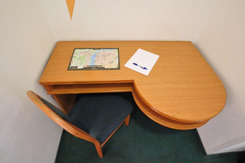 A Plus Hostel - Centrum Prag Dış mekan fotoğraf