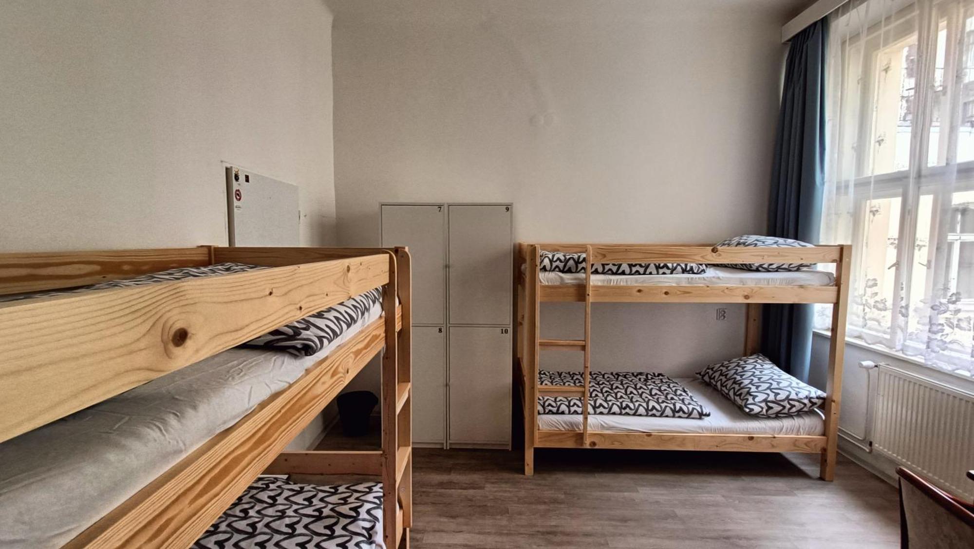 A Plus Hostel - Centrum Prag Dış mekan fotoğraf