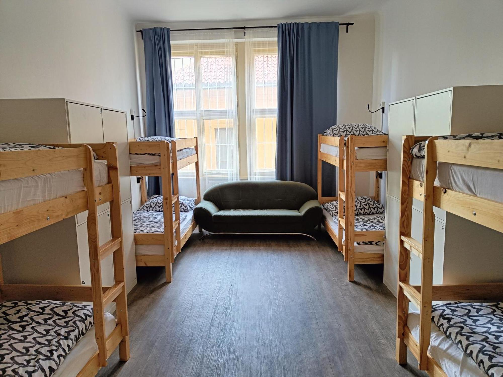A Plus Hostel - Centrum Prag Dış mekan fotoğraf